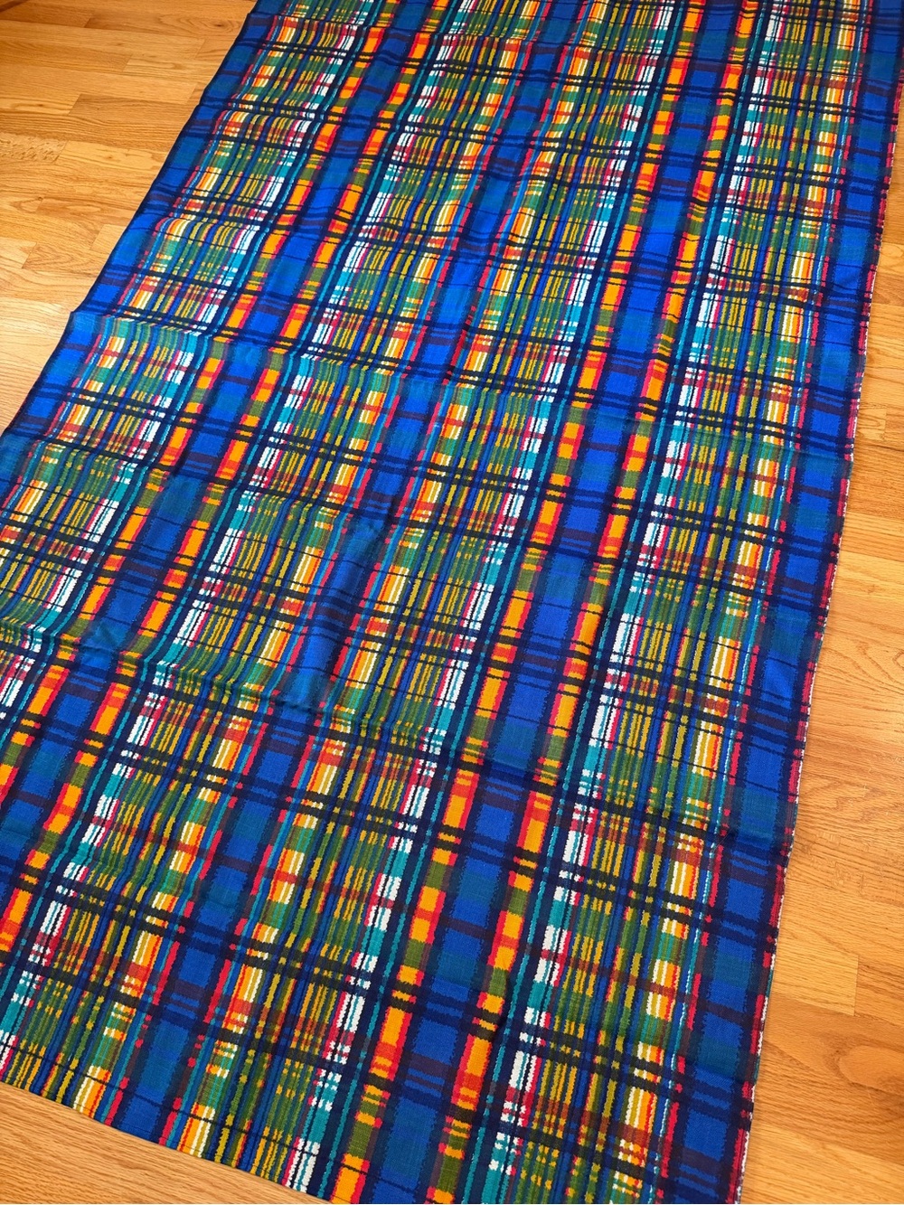 Vintage retro 1970s bright colored plaid tablecloth picnic cloth 74”x44” Mod - Picture 5 of 11